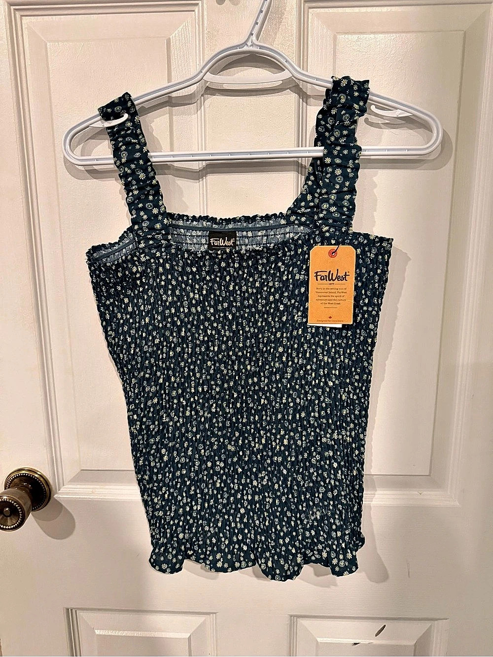 FoulWest Floral Smocked Tank Top in Blue & White Size M/M NWT